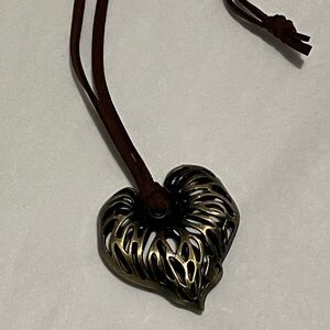HEART NECKLACE